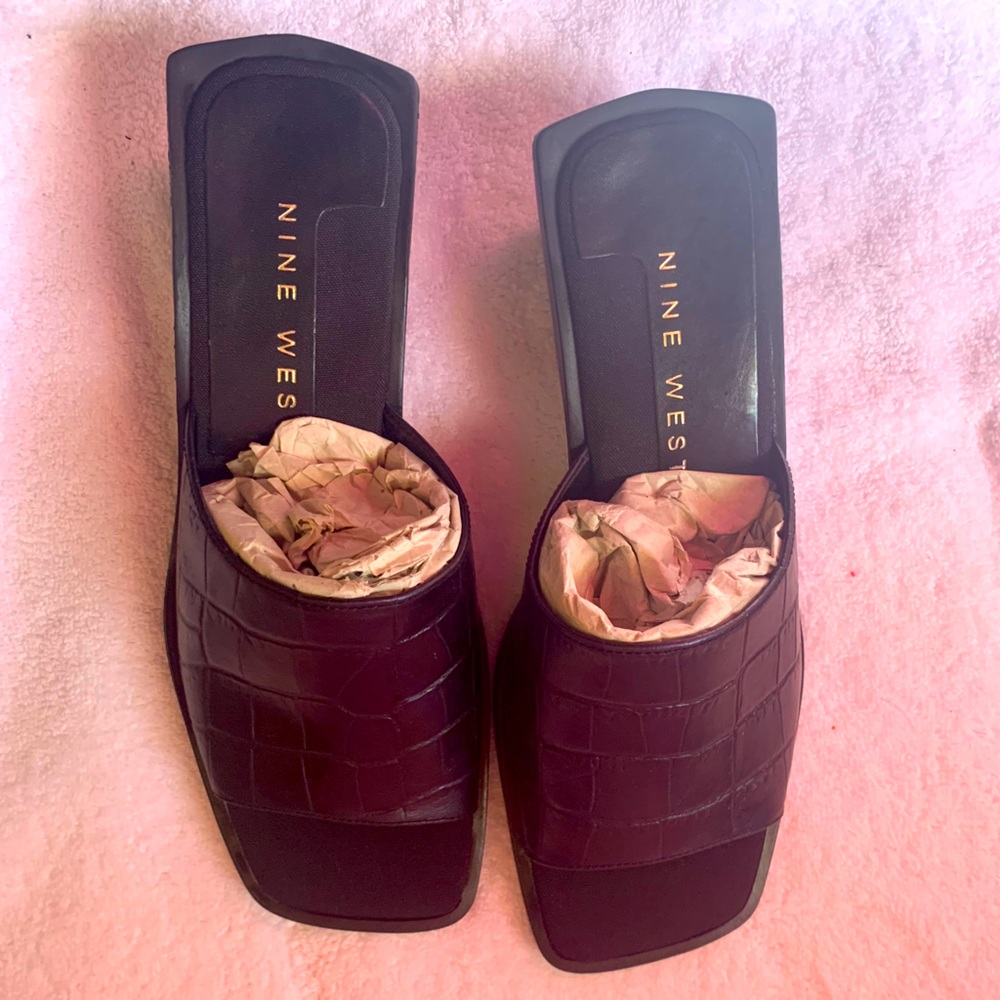 Nine West 6.5 Y2K Black Peeptoe Slide-On 2" Mule Faux Leather Block Heel Sandal